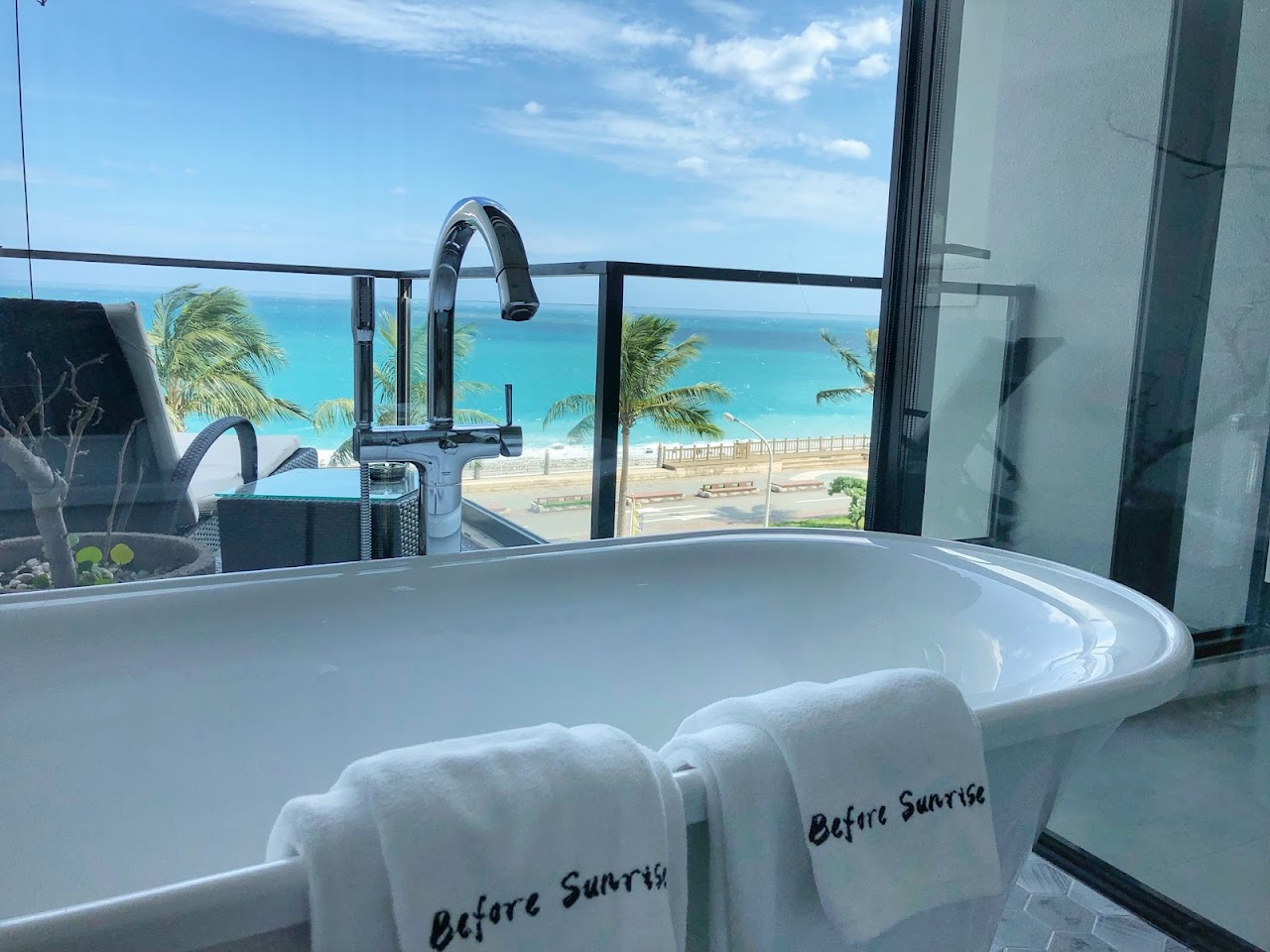 漫漫日出海景民宿